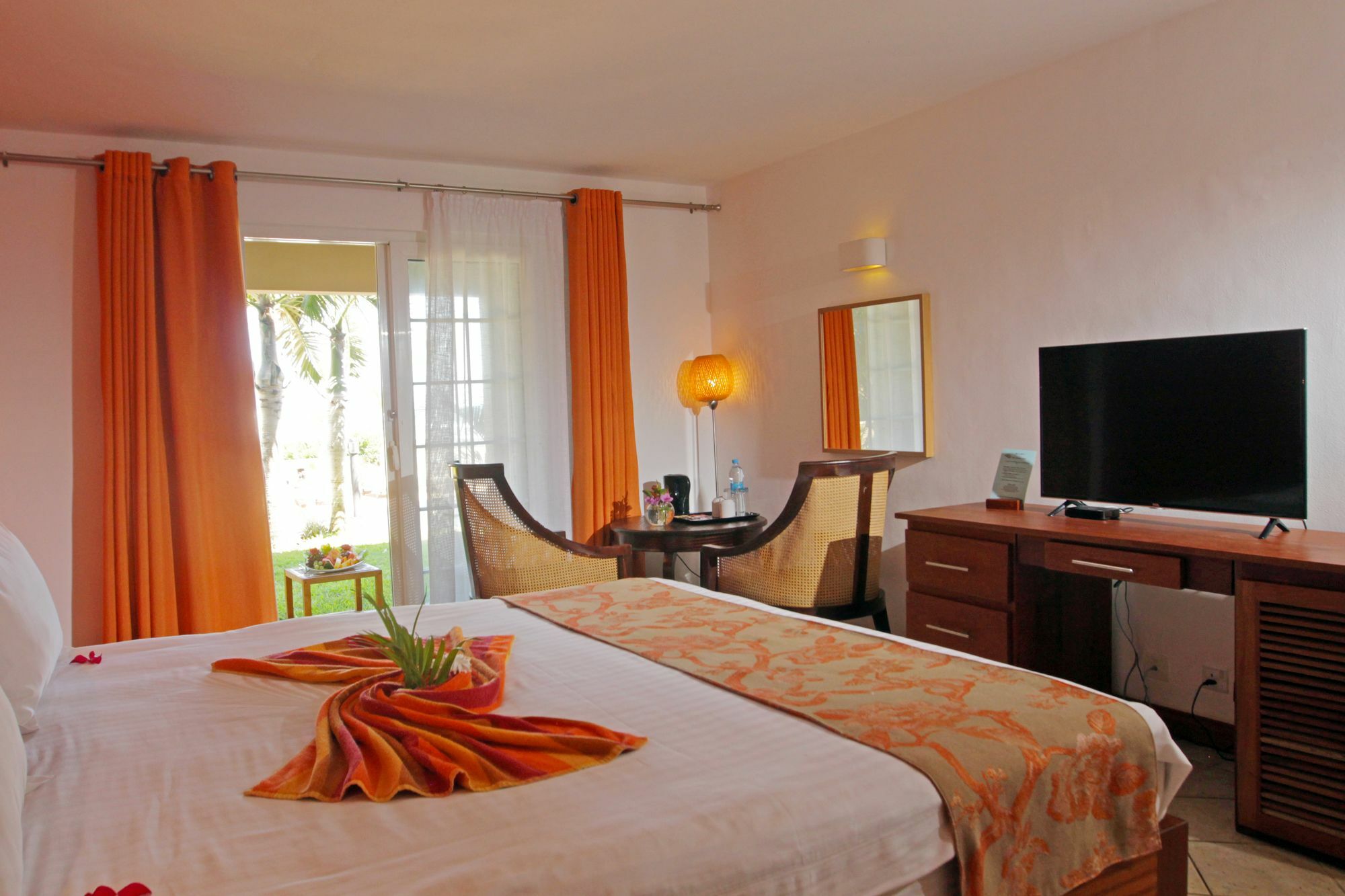 Sunset Reef Resort & Spa Pointe-aux-Piments Eksteriør billede